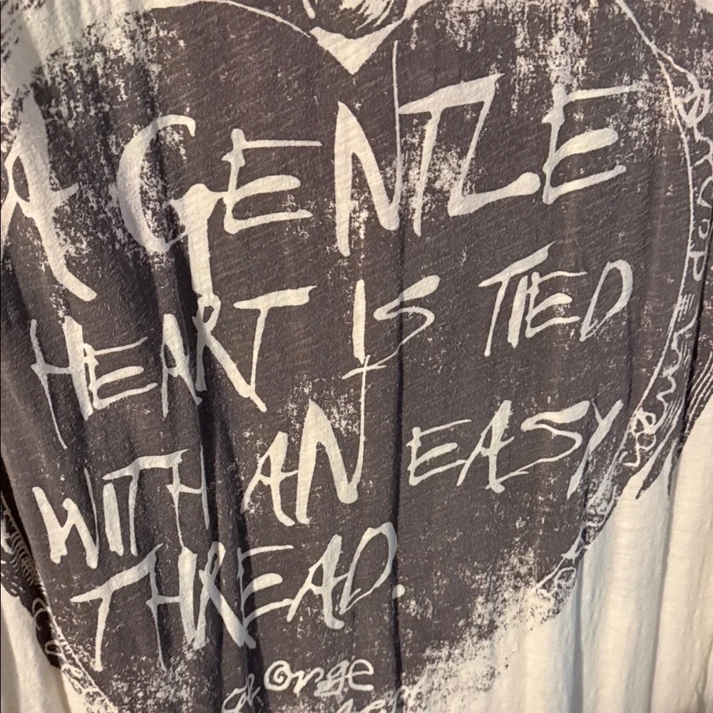 Magnolia Pearl White and Pink Graphic Dress - Picture 11 of 11